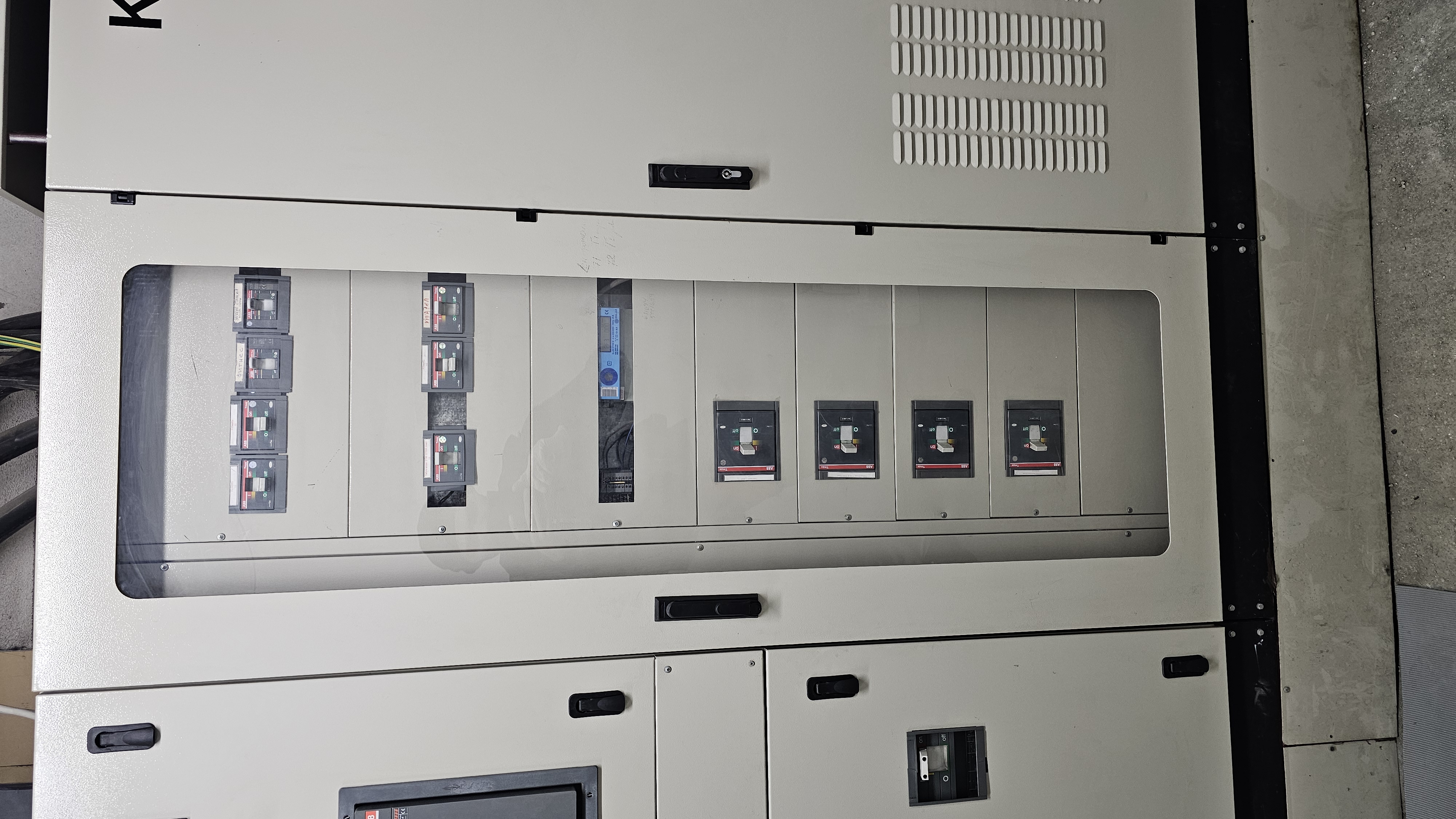 Douglas Sky City - Снимка 7